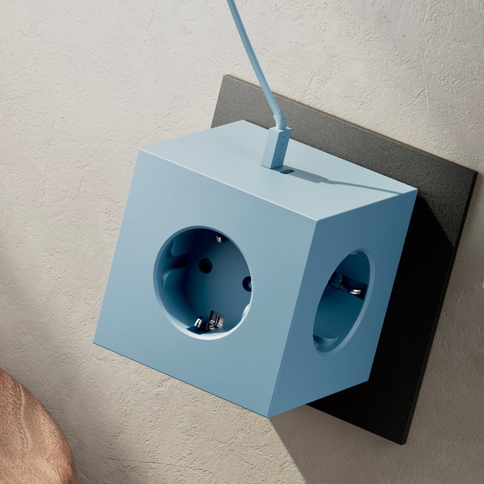 Avolt Square 2 Steckdose blau – Steckdosen