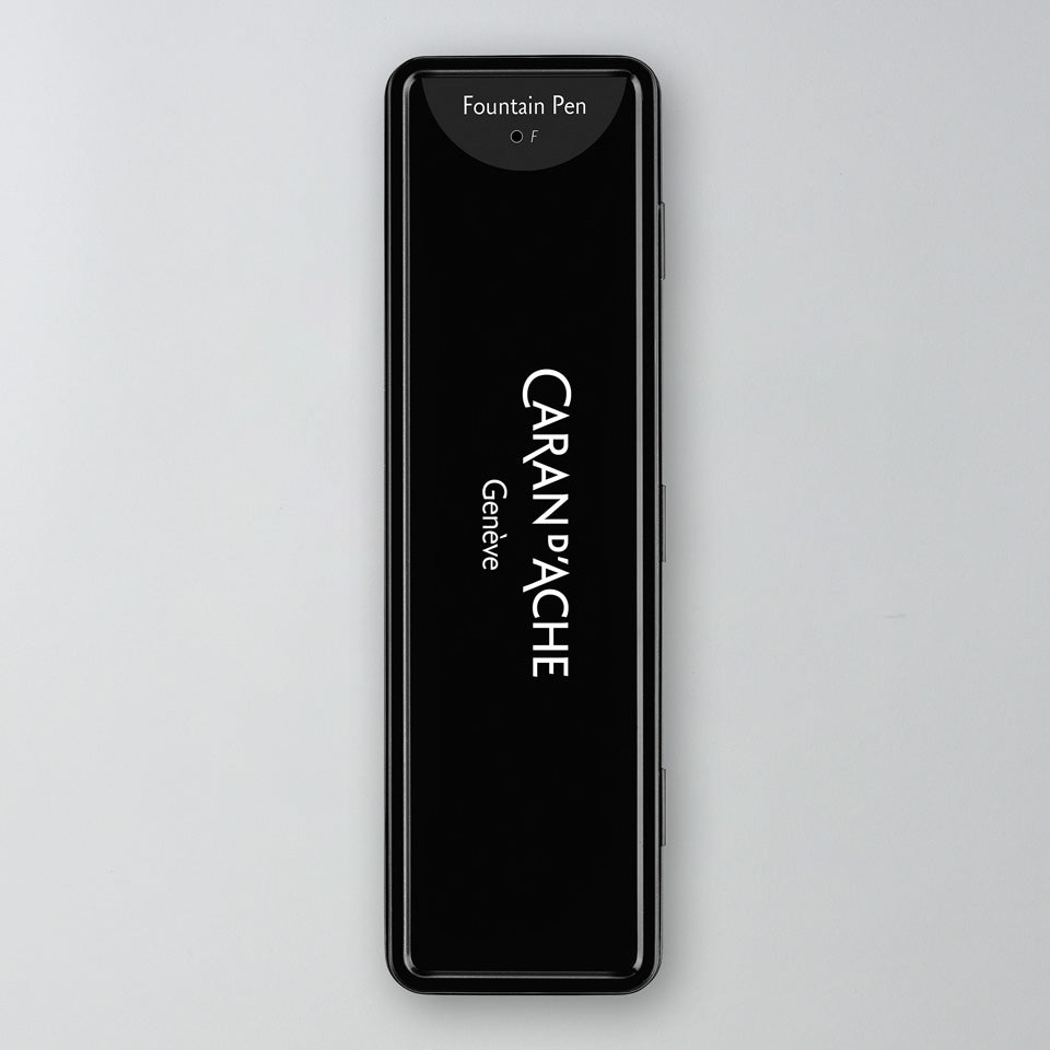 Caran d’Ache Füllfederhalter 849 Black Code schwarz – Füllfederhalter