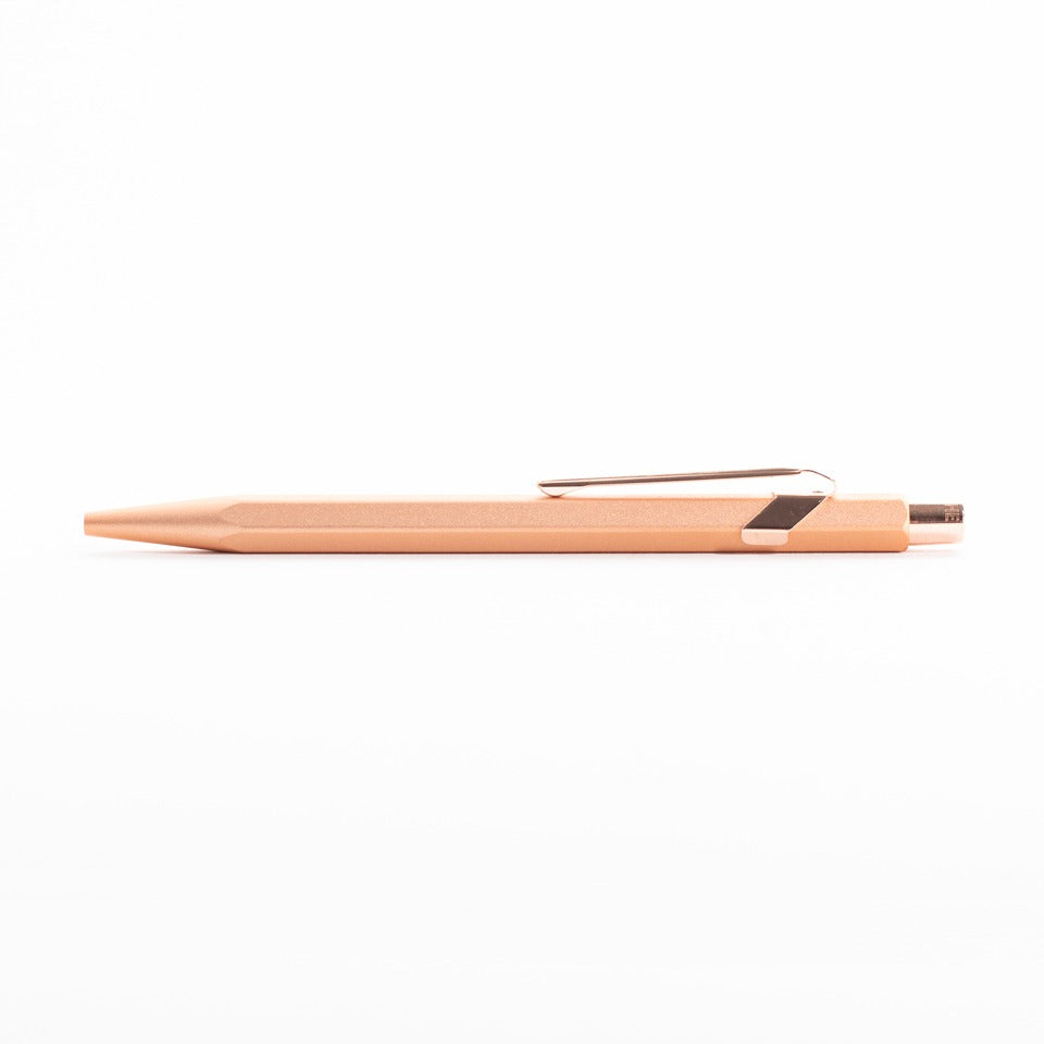 Caran d’Ache Kugelschreiber 849 rosé mit Etui – Kugelschreiber