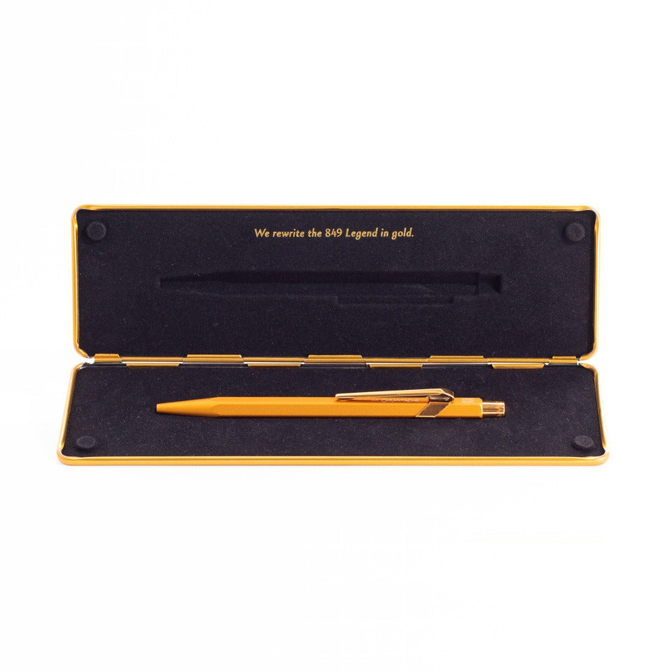 Caran d’Ache Kugelschreiber 849 gold mit Etui – Kugelschreiber