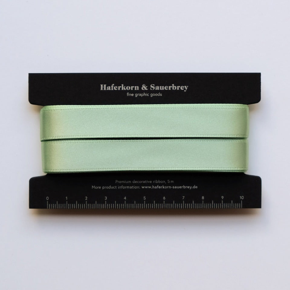 Haferkorn & Sauerbrey Satin Geschenkband Lindgrün – Geschenkbänder