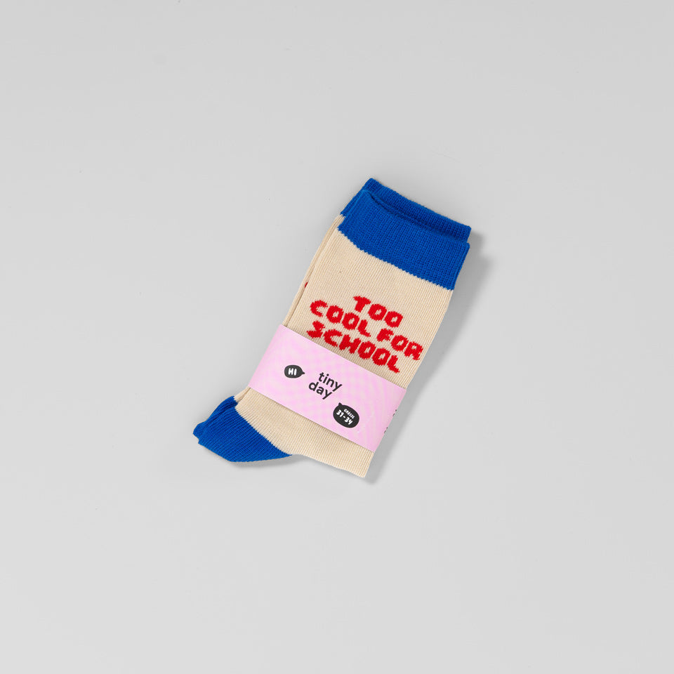 tinyday Socken Too Cool For School – Schule