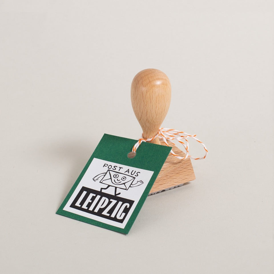Alinea Stempel winkendes Kuvert Post aus Leipzig – Stempel