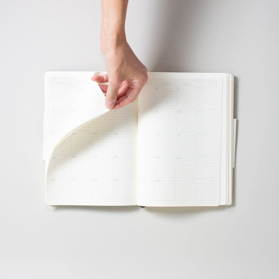 Leuchtturm Monatsplaner + Notizbuch 2026 16 Monate – Monatskalender