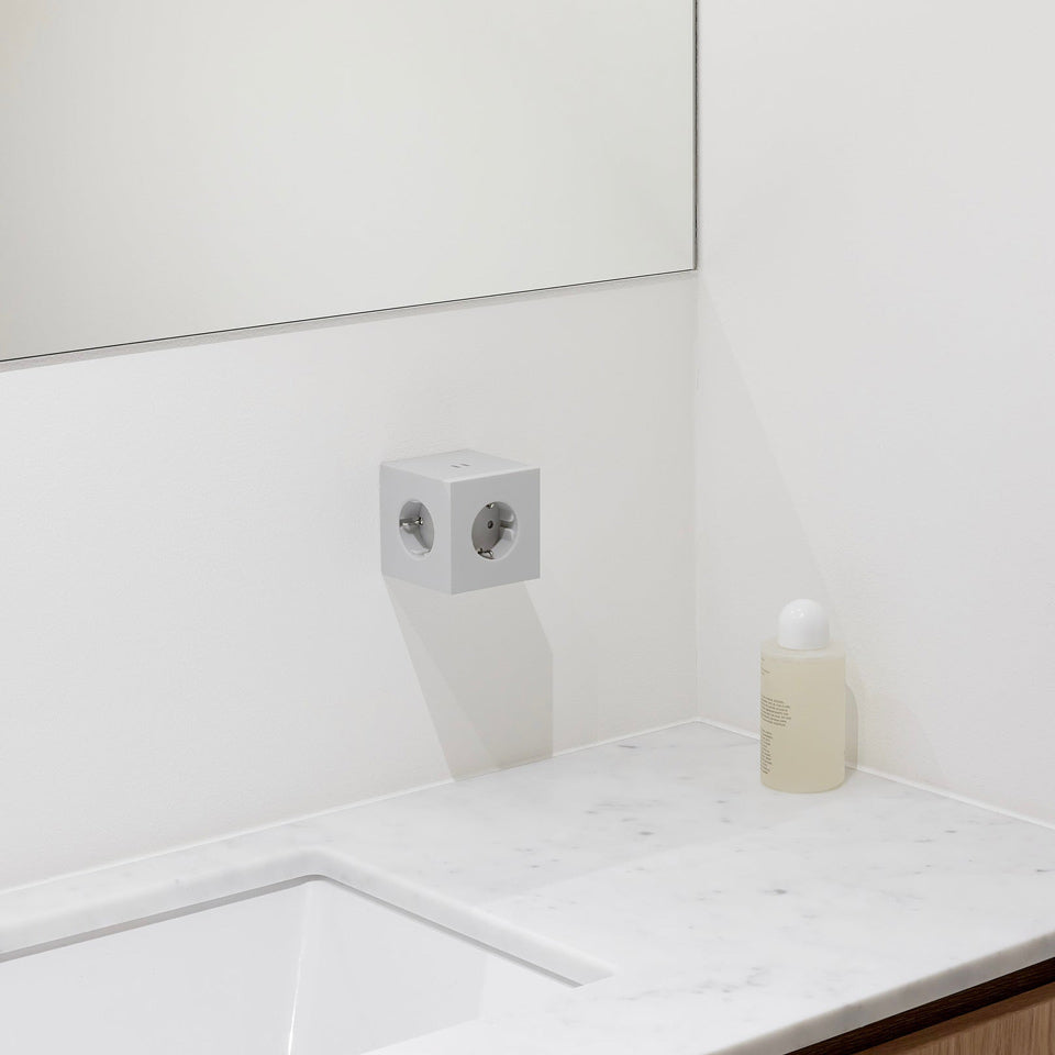 Avolt Square 2 Steckdose grau – Steckdosen