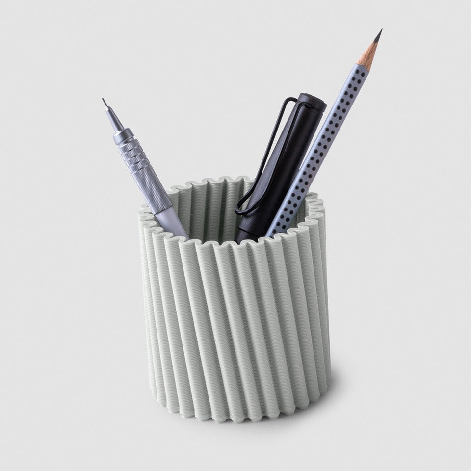 bene Stiftbecher Tilted Pot – Becher