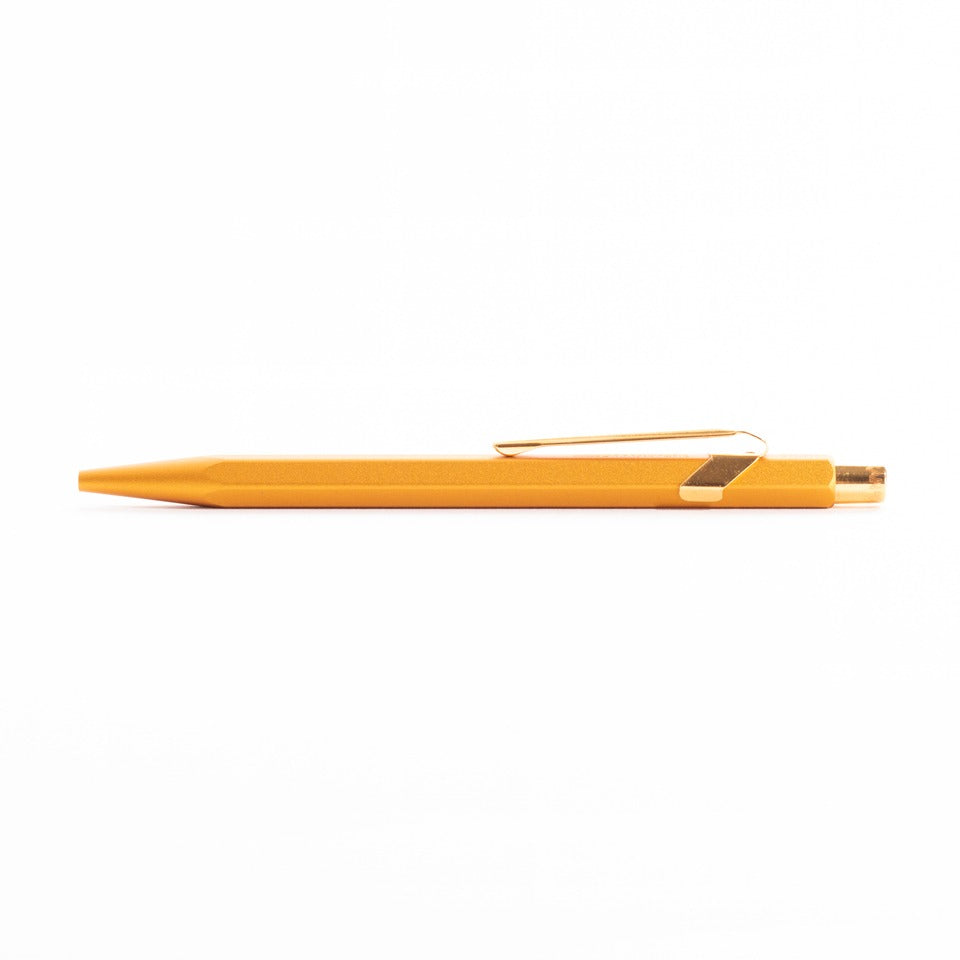 Caran d’Ache Kugelschreiber 849 gold mit Etui – Kugelschreiber
