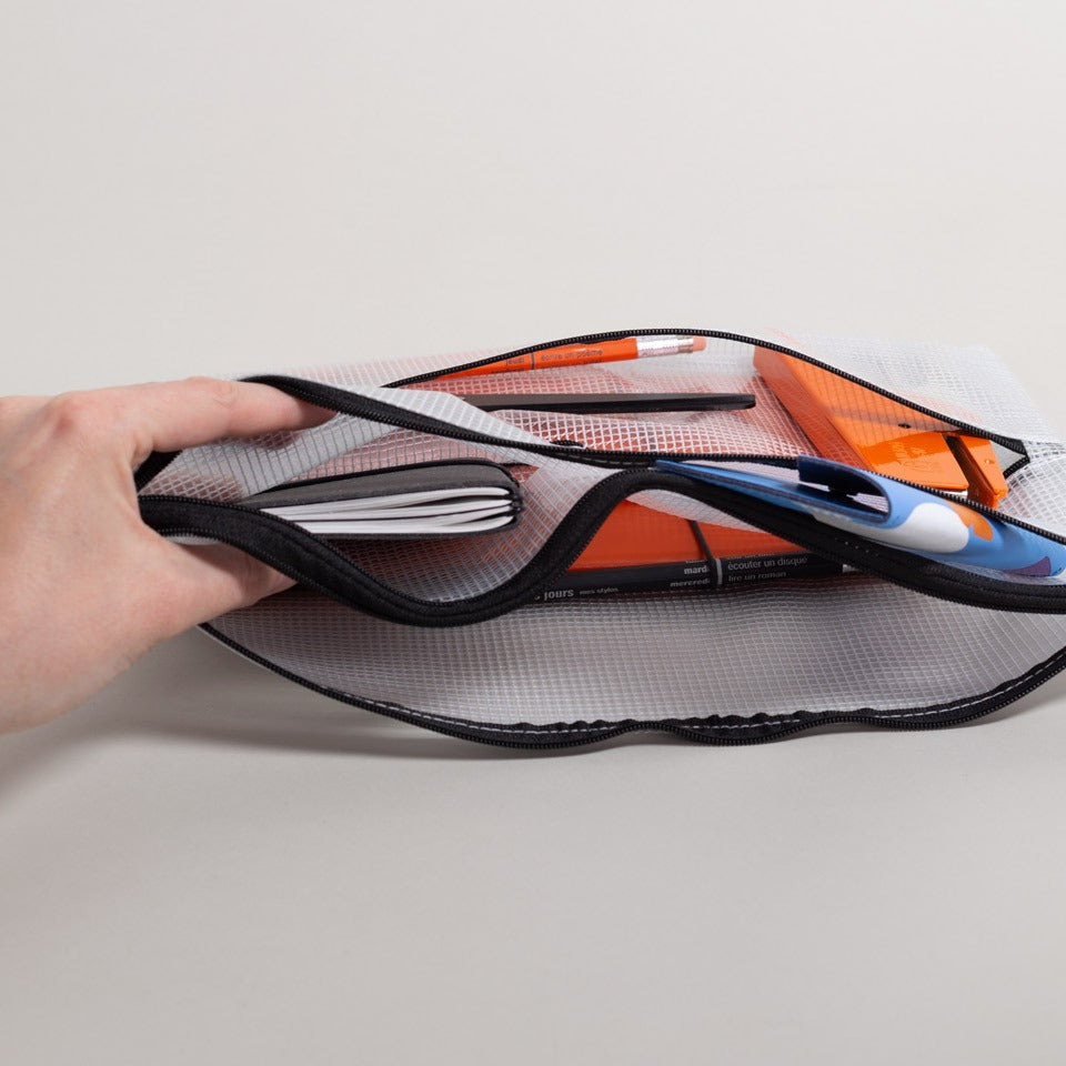 FolderSys Mesh Bag für A4 mit vier Fächern – Mäppchen & Stiftetuis