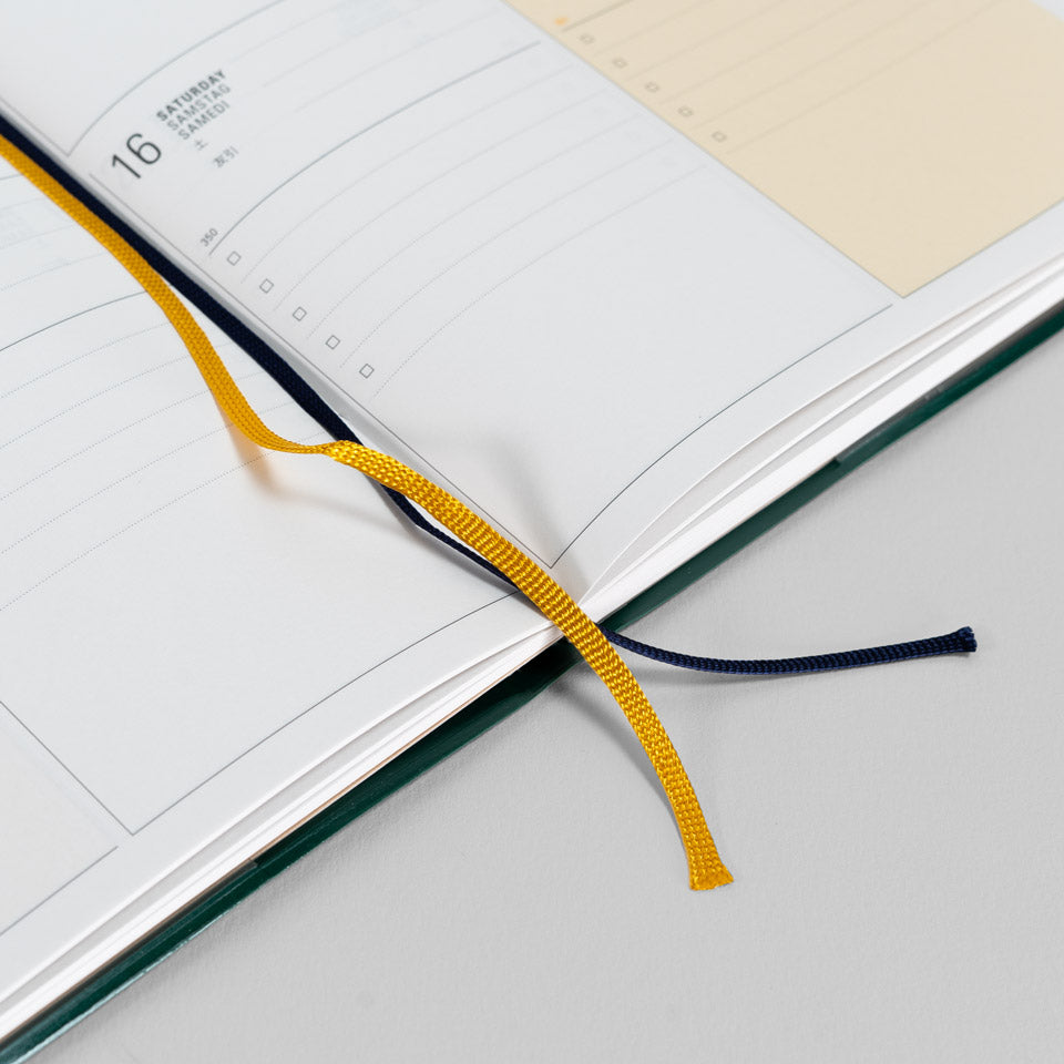 Wochenkalender 2027 mit Tasche / Diary Iris B6