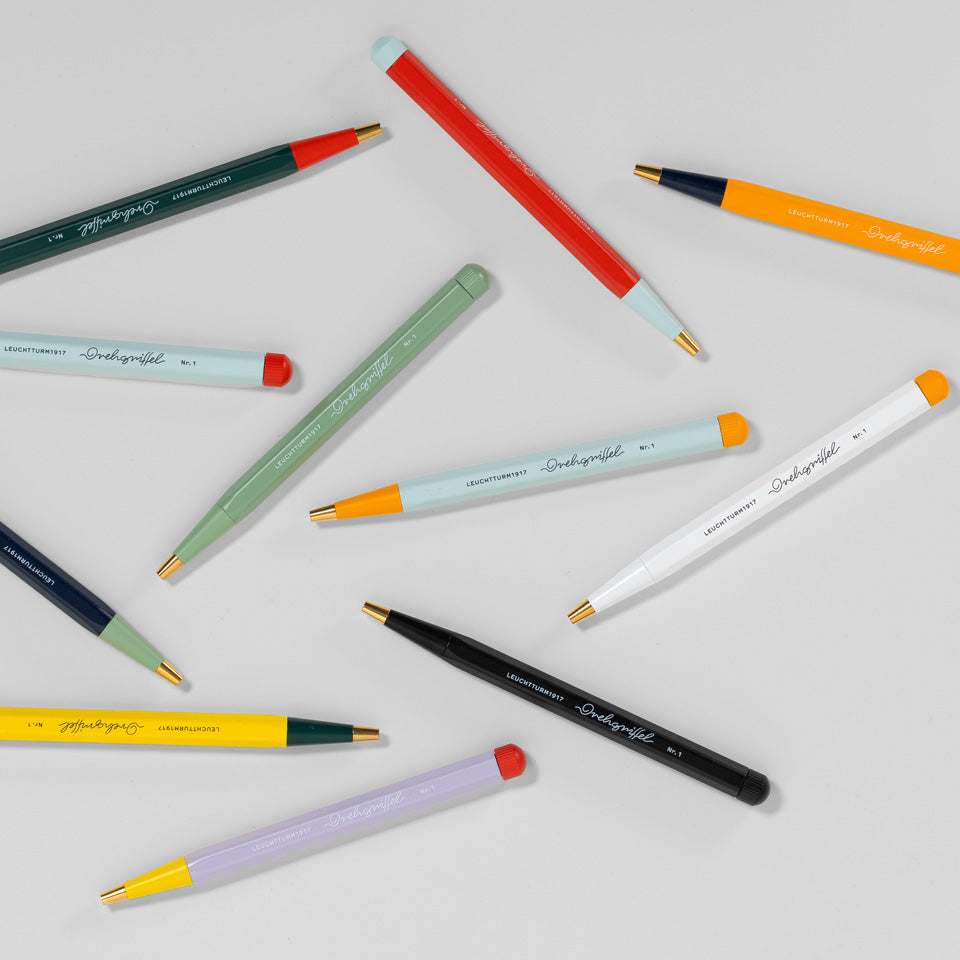 Leuchtturm Drehgriffel Kugelschreiber Mix & Match in verschiedenen Farbkombinationen nebeneinander