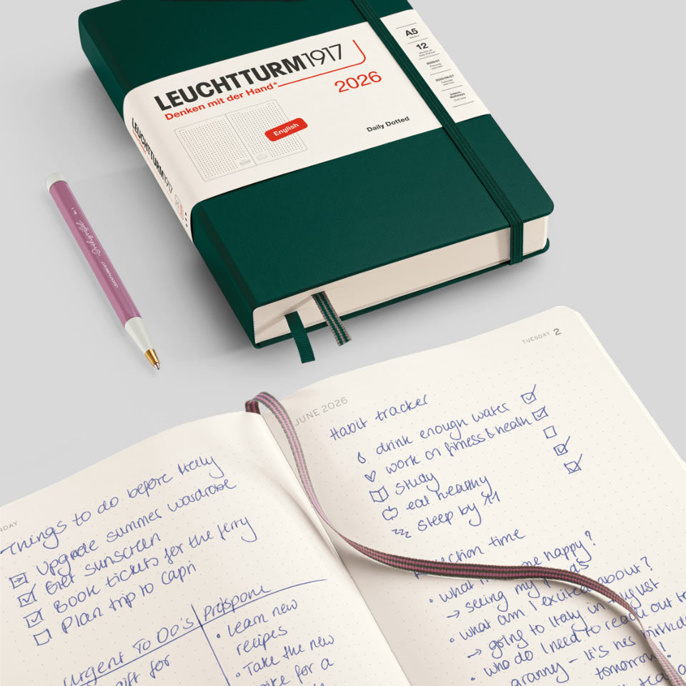 Leuchtturm Tageskalender Medium A5 2026 gepunktet – Tageskalender