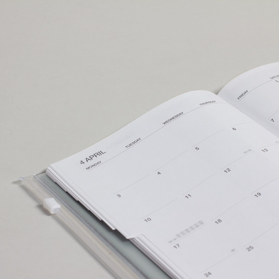 B6 Taschenkalender 2026/27 mit Umschlagtasche einfarbig